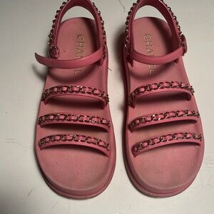 CHANEL Vibrant Pink Leather Sandals